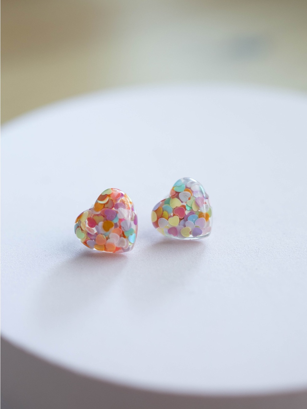 Heart Confetti Resin‎ Stud Earrings - Multicolor